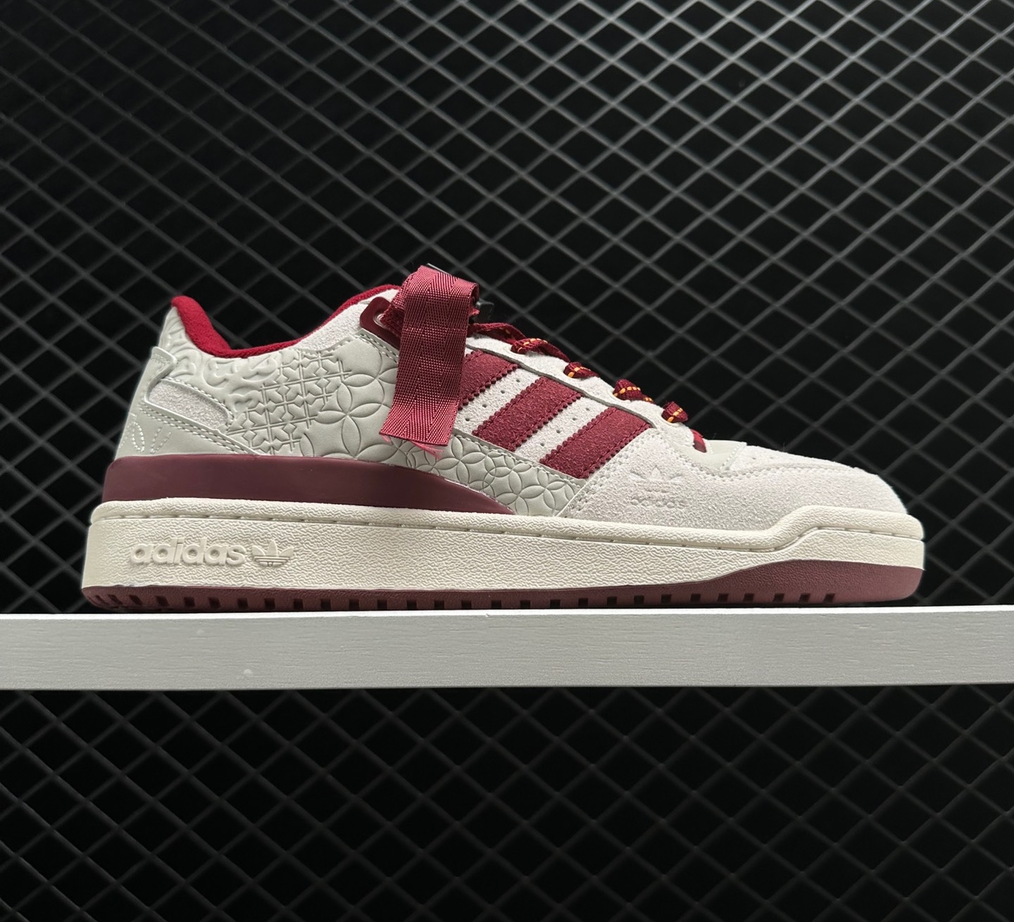 Adidas Originals Forum Low CNY Sneaker Unisex - Beige/White/Red GX8866
