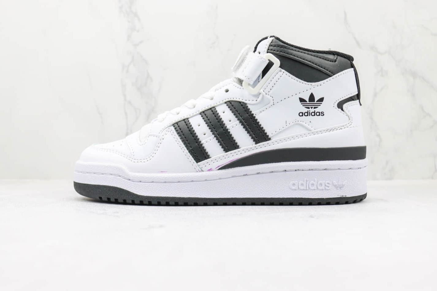 Adidas Forum Mid 'White Black' FY7939 - Stylish and Classic Sneakers